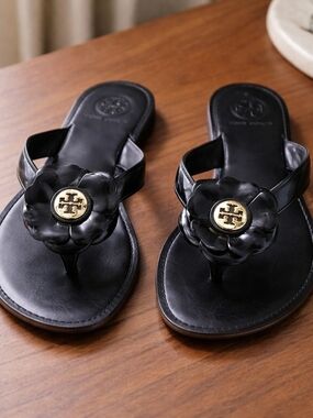 Tory Burch flip flops size 7.5